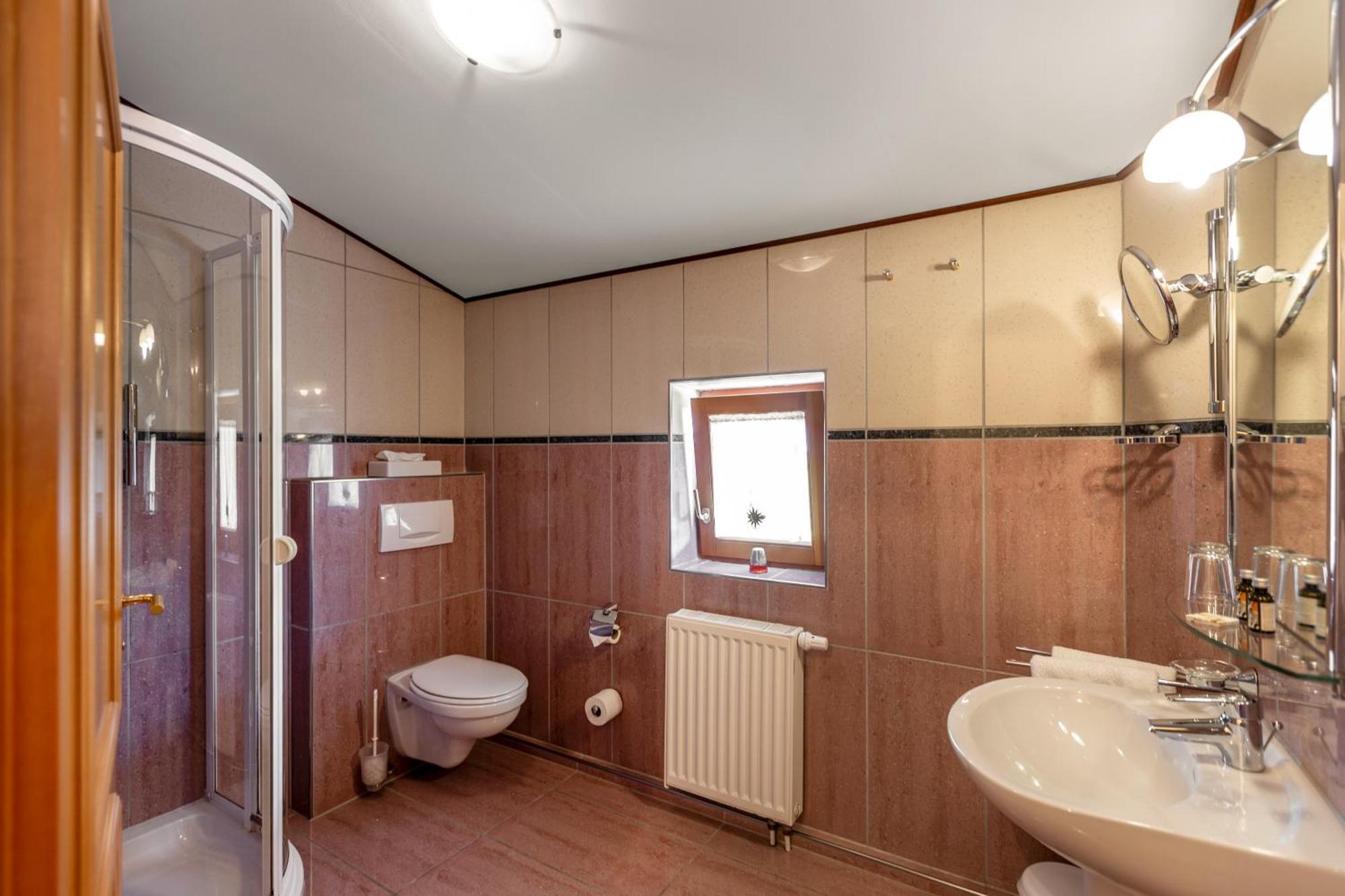 Villa Hochdoerffer Gaestehaus Landau in der Pfalz Luaran gambar